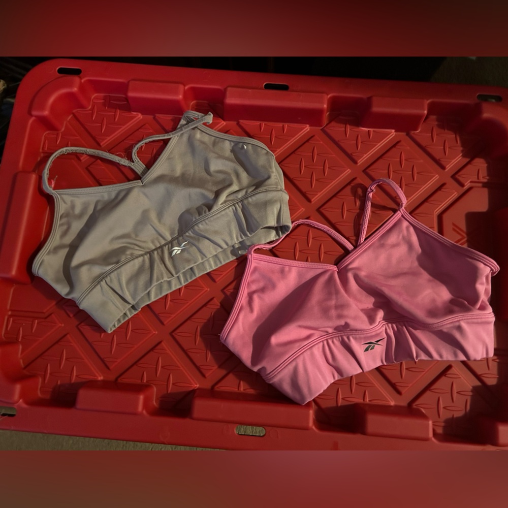 2pc lot Reebok tri back sports bra
See pics for details‎ of items